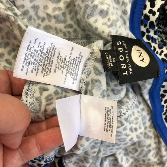 JNY Jones New York medium blue blouse (#26) - Picture 8 of 8